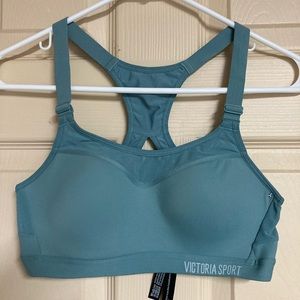 Victoria’s Secret Victoria Sport Racerback Sports Bra NWOT 34B